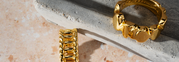 5 Tipps für müheloses Kombinieren von Armbändern und Ringen - Header