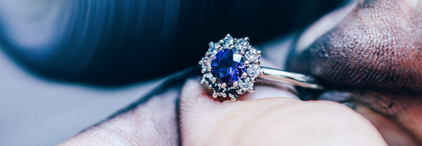 Blauer Edelstein Brautschmuck Wissenswertes